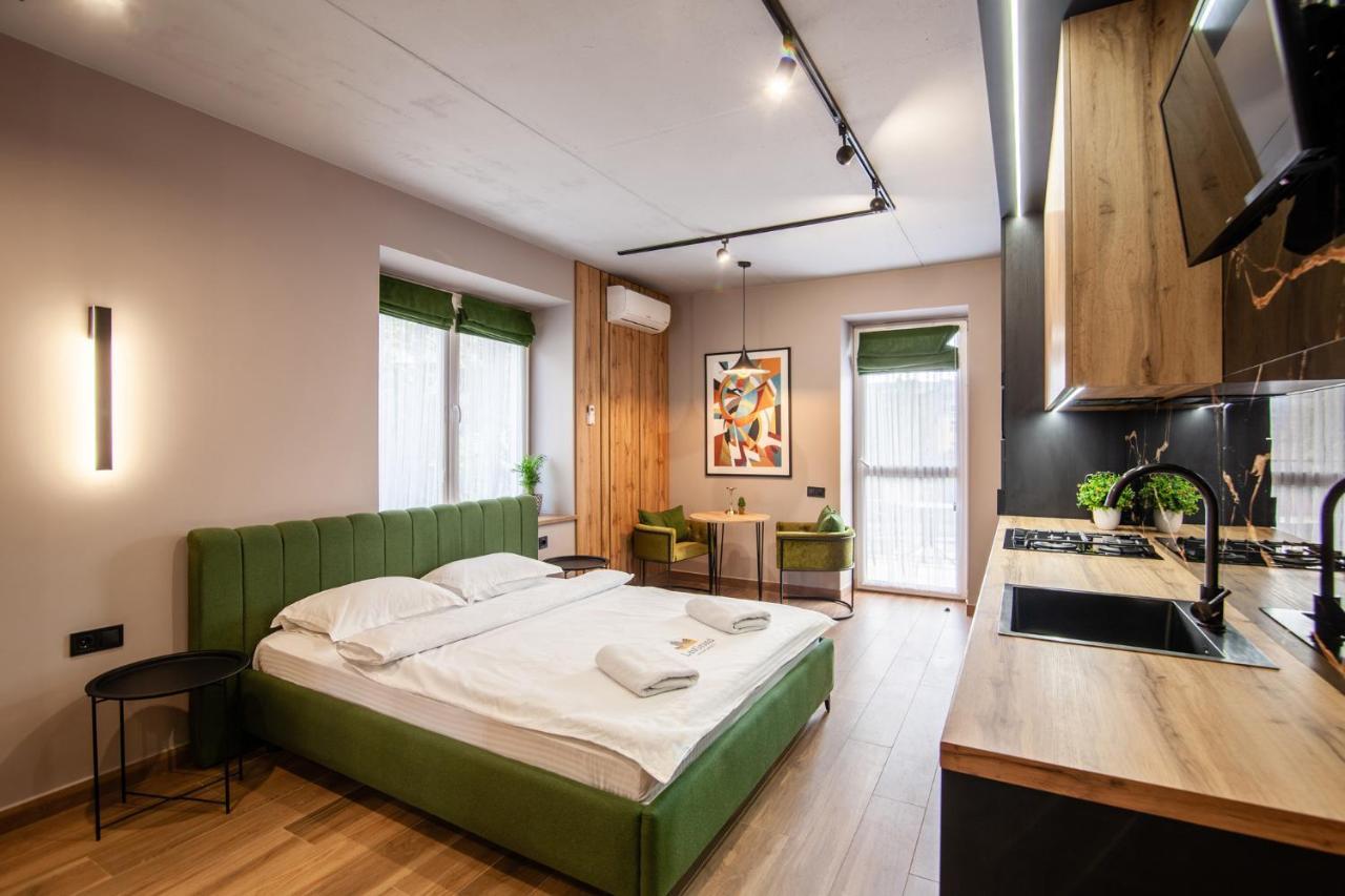 Leogrand Apartments On Shevchenka 38-1 ลวีฟ ภายนอก รูปภาพ